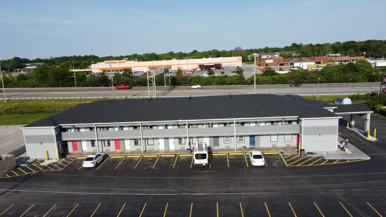 Days Inn By Wyndham Indianapolis East Post Road Eksteriør billede