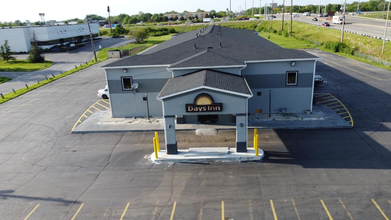 Days Inn By Wyndham Indianapolis East Post Road Eksteriør billede